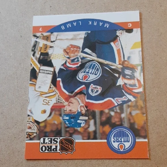 Edmonton Oilers Hockey Rookie Card - Picture 3 of 4